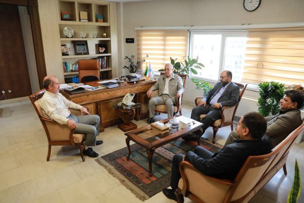 امضای تفاهمنامه شرکت بازآفرینی و استانداری هرمزگان به منظور توسعه نوسازی مسکن استاندار هرمزگان