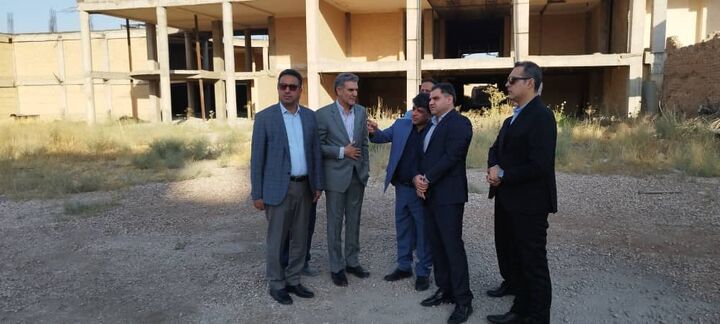 ارزیابی میدانی پروژههای بازآفرینی شهری در بافتهای هدف شهر شیراز
 بازآفرینی شهری