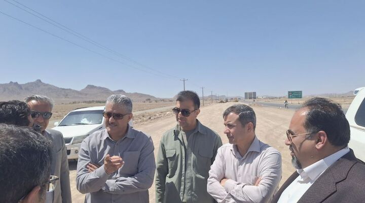 بازدید معاون عمرانی استاندار و مدیر کل راه و شهرسازی سیستان و بلوچستان از عملیات ساخت بزرگراه زاهدان-خاش