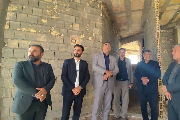 ببینید|بازدید نماینده مردم شریف شهرستان بروجن در مجلس شورای اسلامی از پروژه در دست ساخت فرهنگسرای گندمان