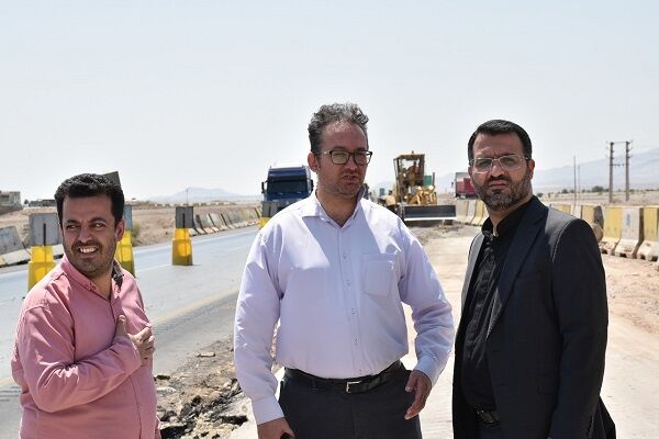 ببینید | نظارت مدیرکل راه  وشهرسازی استان سمنان بر روند احداث باند جدید محور سرخه-سمنان