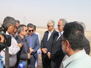 ببینید| بازدید استاندار سیستان و بلوچستان از عملیات ساخت ۳۰ کیلومتر بزرگراه در مسیر زاهدان - بیرجند