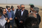 ببینید| بازدید استاندار سیستان و بلوچستان از عملیات ساخت ۳۰ کیلومتر بزرگراه در مسیر زاهدان - بیرجند