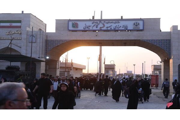 عبور از مرزهای اربعینی کشور در آستانه ثبت پنج میلیون و ۳۰۰ هزار تردد مرکز مدیریت راهها