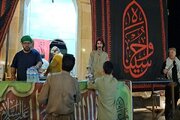 ببینید|پذیرایی از زائران اربعین حسینی در پایانه مرزی مهران توسط موکب فعالان حمل و نقل و راهداری استان البرز