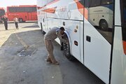 ببینید|کنترل و نظارت بر ناوگان حمل و‌ نقل مسافری در پایانه مرزی برکت توسط کارکنان اداره کل راهداری و‌حمل و نقل جاده ای استان البرز