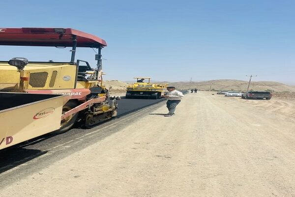 آسفالت راه روستایی کرمان-  توکل آباد