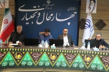 نشست استاندار چهارمحال و بختیاری با انجمن صنفی رانندگان 