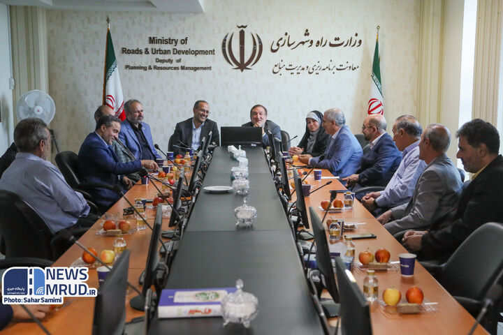 ببینید | مراسم گرامیداشت سالروز بازگشت آزادگان به میهن اسلامی در وزارت راه و شهرسازی