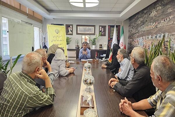 ملاقات مردمی هفتگی مدیرکل راه و شهرسازی استان تهران با شهروندان برگزار شد