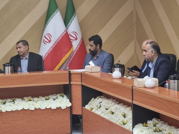 ببینید |نشست شورای مسکن آبادان با حضور معاون فنی و مهندسی سازمان ملی زمین و مسکن