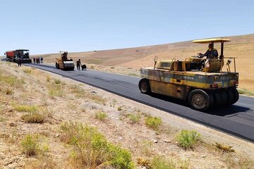 بهره برداری و آغاز عملیات اجرایی ۱۹ پروژه اداره کل راهداری و حمل و نقل جاده ای خراسان شمالی در هفته دولت