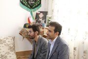 ببینید| همزمان با هفته دولت دیدار مدیرکل راه و شهرسازی سیستان و بلوچستان با تنها خانواده شهید جنگ تحمیلی ۱۲ روزه استان