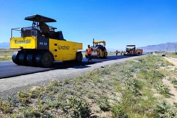اتمام اجرای ۲.۵ کیلومتر آسفالت راه روستاهای مجتمع در شهرستان زرندیه