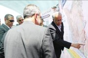 ببینید|  بازدید معاون اجرایی رئیس جمهور از عملیات ساخت بزرگراه زاهدان- خاش- ایرانشهر