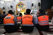 ببینید | همزمان با فرارسیدن هفته دولت؛ مراسم غبارروبی و عطر افشانی امام زاده طاهر (ع) و مزار شهدا با حضور مدیرکل راهداری و حمل و نقل جاده‌ای استان البرز