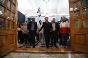 ببینید | همزمان با فرارسیدن هفته دولت؛ مراسم غبارروبی و عطر افشانی امام زاده طاهر (ع) و مزار شهدا با حضور مدیرکل راهداری و حمل و نقل جاده‌ای استان البرز