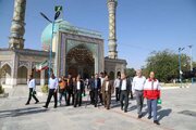 ببینید | همزمان با فرارسیدن هفته دولت؛ مراسم غبارروبی و عطر افشانی امام زاده طاهر (ع) و مزار شهدا با حضور مدیرکل راهداری و حمل و نقل جاده‌ای استان البرز