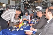 ببینید | برگزاری میز خدمت اداره کل راه وشهرسازی استان اصفهان در مصلی نماز جمعه