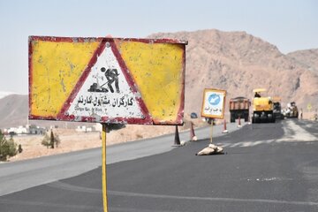 عملیات اصلاح و بهسازی روکش آسفالت کمربندی سمنان