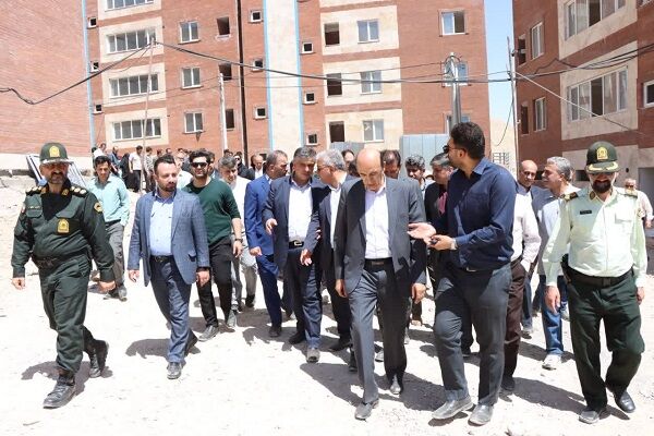 بازدید معاون وزیر راه و شهرسازی از پروژه‌های کلیدی شهر جدید مهاجران؛ تأکید بر تسریع روند اجرایی و ارتقای کیفیت ساخت