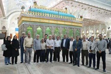ببینید| گزارش تصویری از تجدید میثاق بسیجیان کارمند شرکت آزمایشگاه فنی و مکانیک خاک با آرمان‌های امام راحل و شهدا