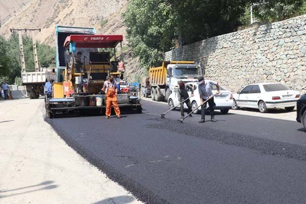 ببینید | گزارش تصویری از عملیات روکش آسفالت محور کرج کندوان حوزه استان البرز