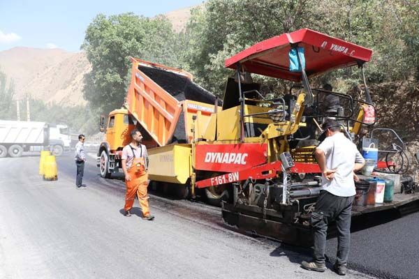 ببینید |  عملیات روکش آسفالت محور کرج- کندوان حوزه استان البرز