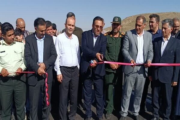 بهره برداری از جاده آسفالته در ۶روستای شهرستان سراب همزمان باهفته دولت