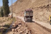 ببینید| عملیات بهسازی محور روستایی گته ده به گراب در‌شهرستان طالقان