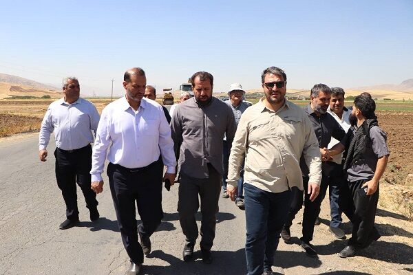 ویدیو| بازدید نماینده کرمانشاه از عملیات بهسازی محور قلعه به میان‌راهان در بخش بیلوار