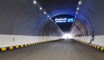 ببینید| فیلم نقش آفرینی شرکت آزمایشگاه فنی و مکانیک خاک در ارتقاء کیفیت و به افتتاح رساندن باند شرقی قطعه دو آزاد راه تهران- شمال