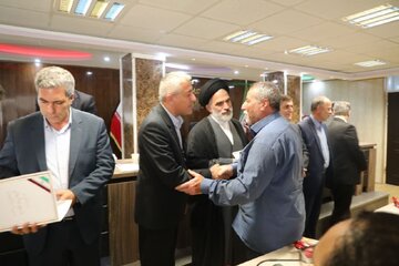 قرارداد واگذاری زمین به ۲۴۳ خانوار متقاضی نهضت ملی مسکن در سلماس