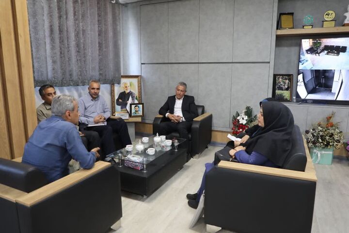 دیدار مدیرکل کتابخانه‌های عمومی آذربایجان‌غربی با پیمان آرامون مدیرکل و رئیس شورای هماهنگی راه و شهرسازی آذربایجان‌غربی