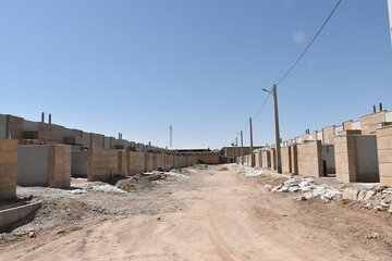 ببینید | پیشرفت فیزیکی ساخت خانه های یک طبقه جایگزین مسکن مهر ناایمن سمنان