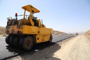 ببینید | آغاز عملیات آسفالت پروژه احداث واریانت محور کیانمهر–ماهدشت
