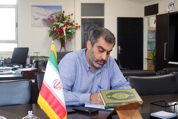 اجرای بیش از ۴۲۰۰ کیلومتر خطکشی در محورهای مواصلاتی استان کرمانشاه اجرای بیش از ۴۲۰۰ کیلومتر خطکشی در محورهای مواصلاتی استان کرمانشاه