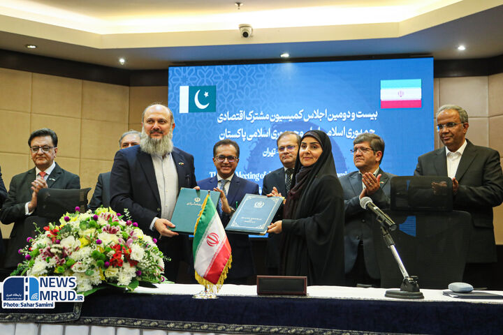 سند یادداشت تفاهم کمیسیون مشترک اقتصادی ایران و پاکستان امضا شد