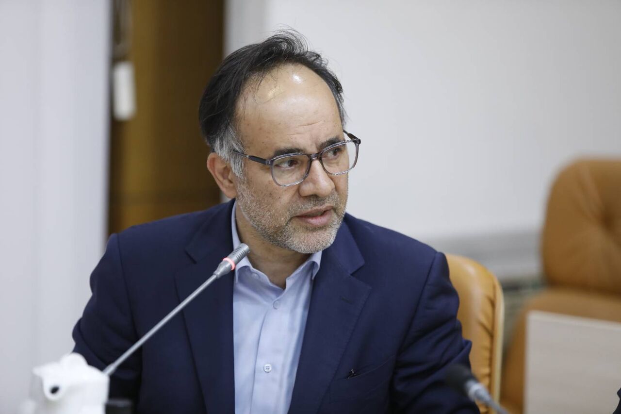 نشست صمیمی رئیس سازمان هواپیمایی کشوری با جمعی از بازنشستگان