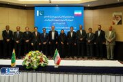 ببینید | مراسم امضای سند یادداشت تفاهم بیست و دومین کمیسیون مشترک همکاری های اقتصادی جمهوری اسلامی ایران و جمهوری اسلامی پاکستان