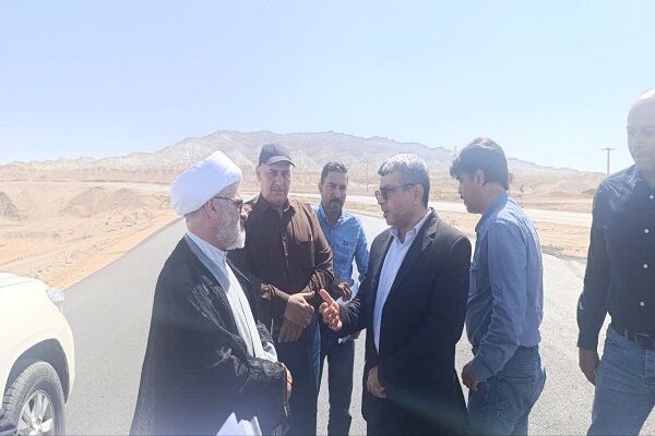 ببینید|بازدید میدانی مشترک بازرس کل استان سمنان و هیئت بازرسی به همراه مدیرکل راه و شهرسازی شرق استان سمنان (شاهرود)ازپروژه های عمرانی شرق سمنان