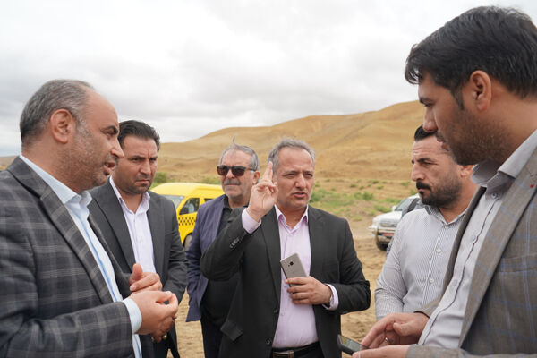 تکمیل پروژههای نیمهتمام شهرستان پارسآباد استان اردبیل در اولویت است ببینید :  بازدید خبرنگاران از پروژههای در حال اجرای حوزه راه و شهرسازی شهرستان پارسآباد