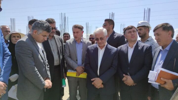ببینید | بازدید استاندار خراسان شمالی به همراه مدیرکل راه و شهرسازی از پروژه ۱۱۶۱ واحدی نهضت ملی مسکن شیروان