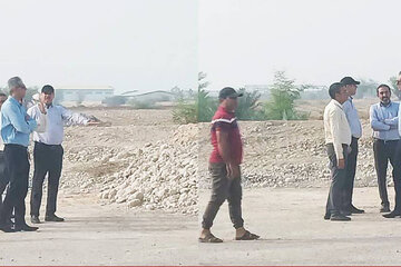 بازدید از پروژه بهسازی محور روستایی سرخون در شهرستان بندرعباس
