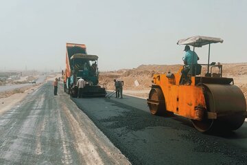 ویدیو|ادامه عملیات آسفالت پروژه احداث واریانت محور کیانمهر -ماهدشت استان البرز