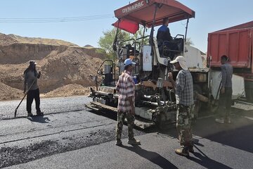 ببینید| تداوم عملیات چهار خطه محور ارتباطی اهواز- مسجدسلیمان (محدوده دو راهی لالی تا روستای بی بی بتولی)