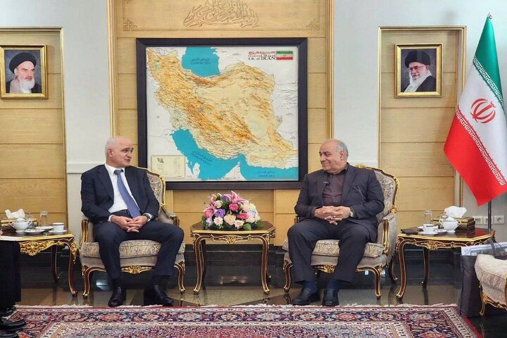استقبال معاون وزیر راه و شهرسازی ایران از معاون نخست وزیر جمهوری آذربایجان  عکس