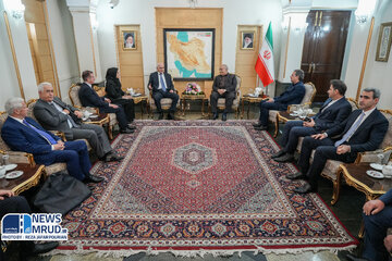 ببینید | استقبال مدیرعامل شرکت ساخت و توسعه زیربناهای حمل‌ونقل کشور از معاون نخست وزیر آذربایجان