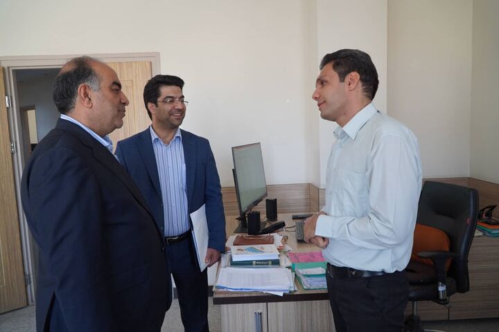 دیدار مدیرکل راه و شهرسازی کرمان با همکاران کرمان