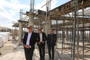 بازدید مدیرکل و رئیس شورای هماهنگی راه و شهرسازی آذربایجان‌غربی از روند احداث کتابخانه‌ اسلام آباد بوکان